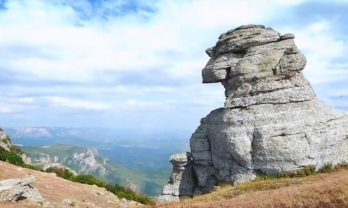 Гиганский исполин. Долина привидений